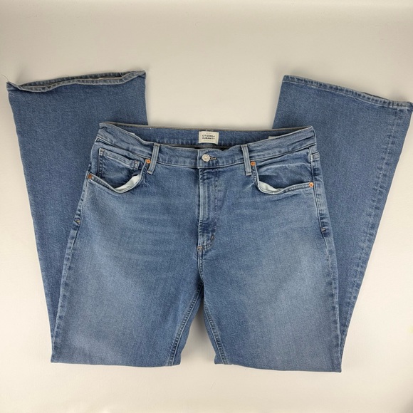 CITIZENS OF HUMANITY ISOLA SCULPT FLARE JEANS - Picture 2 of 9